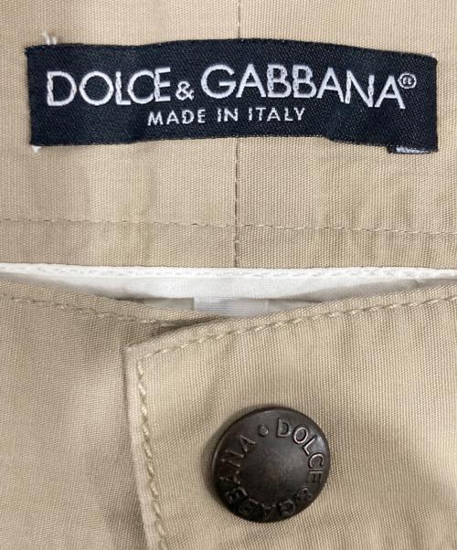 DOLCE & GABBANA（ドルチェ＆ガッバーナ）DOLCE & GABBANA (ドルチェ＆ガッバーナ) テープ装飾コットンミリタリーパンツ ベージュ サイズ:48の古着・服飾アイテム