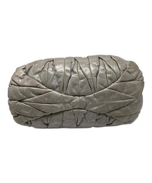 MIU MIU（ミュウミュウ）MIU MIU (ミュウミュウ) マテラッセハンドバッグの古着・服飾アイテム