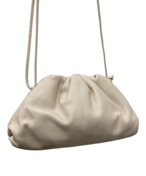 BOTTEGA VENETA（ボッテガベネタ）BOTTEGA VENETA (ボッテガベネタ) ミニザポーチ アイボリーの古着・服飾アイテム