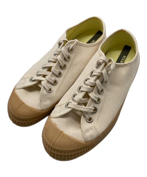 NOVESTA（ノベスタ）NOVESTA (ノベスタ) ローカットスニーカー ベージュ サイズ:41の古着・服飾アイテム