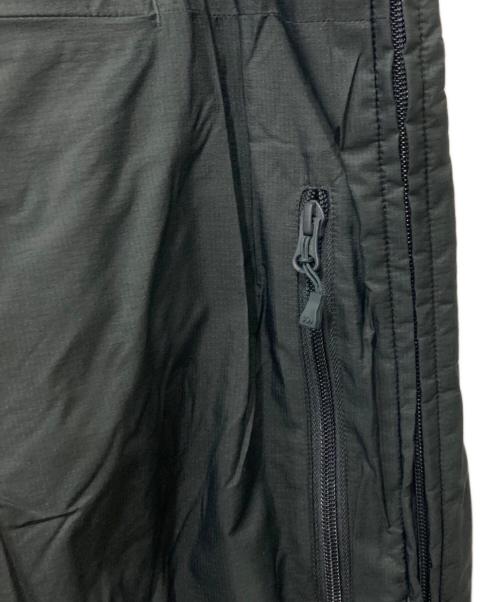 DAIWA PIER39（ダイワ ピア39）DAIWA PIER39 (ダイワ ピア39) TECH REVERSIBLE PULLOVER PUFF JACKET / プルオーバースタンドカラーパフジャケット グレー サイズ:Mの古着・服飾アイテム