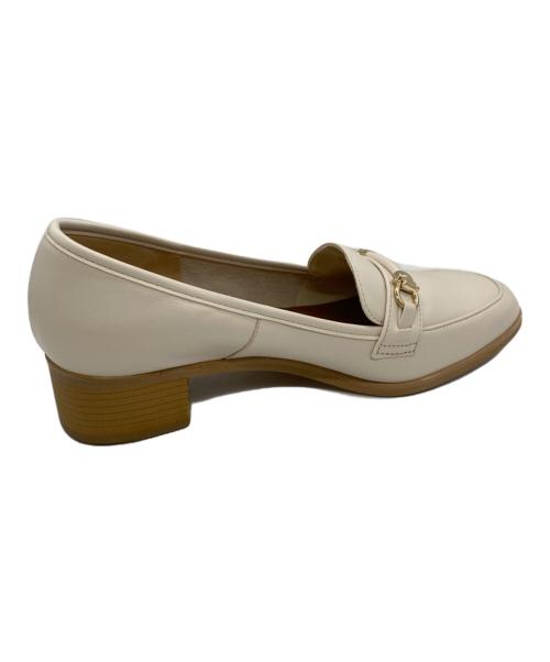 DIANA（ダイアナ）DIANA (ダイアナ) ビット付きローファー アイボリー サイズ:23　1/2の古着・服飾アイテム