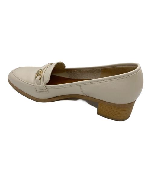 DIANA（ダイアナ）DIANA (ダイアナ) ビット付きローファー アイボリー サイズ:23　1/2の古着・服飾アイテム