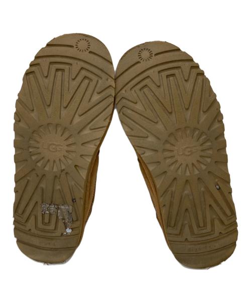 UGG（アグ）UGG (アグ) KENTON ベージュ サイズ:24cmの古着・服飾アイテム