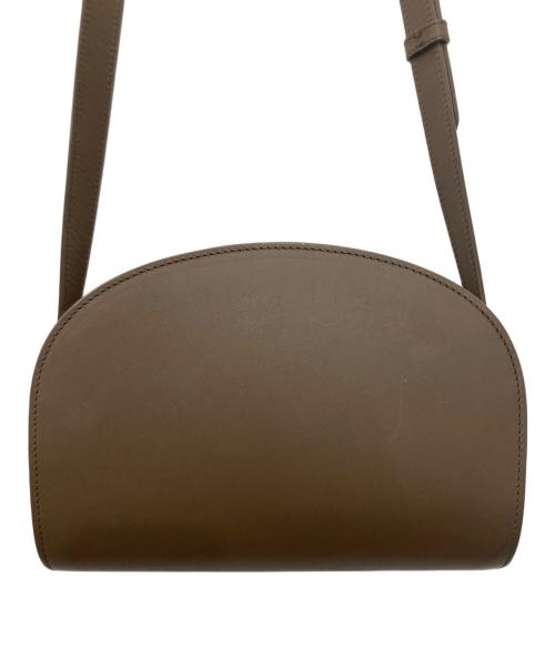 A.P.C.（アーペーセー）A.P.C. (アーペーセー) DEMI-LUNE ショルダーバッグ ブラウンの古着・服飾アイテム