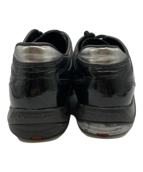 PRADA SPORTS（プラダスポーツ）PRADA SPORTS (プラダスポーツ) エナメルローカットスニーカー ブラック サイズ:37の古着・服飾アイテム