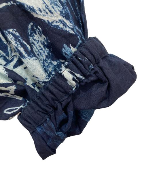 45R（フォーティファイブ・アール）45R (フォーティファイブ・アール) アネモネバードプリントのシャーリングドレス ネイビー サイズ:下記参照の古着・服飾アイテム