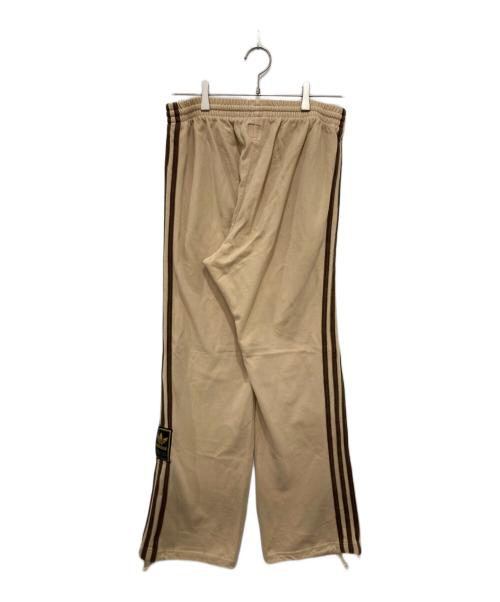 adidas（アディダス）adidas (アディダス) トラックパンツ ベージュ サイズ:Lの古着・服飾アイテム