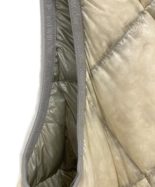 and wander（アンドワンダー）and wander (アンドワンダー) diamond stitch down vest アイボリー サイズ:Lの古着・服飾アイテム