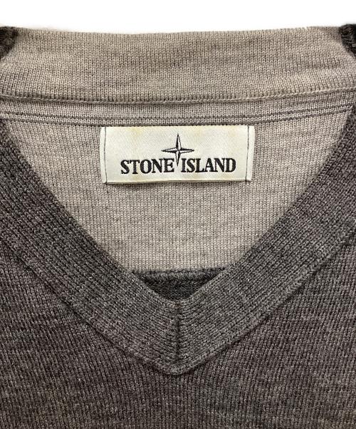 STONE ISLAND（ストーンアイランド）STONE ISLAND (ストーンアイランド) Vネックニット グレー サイズ:Lの古着・服飾アイテム
