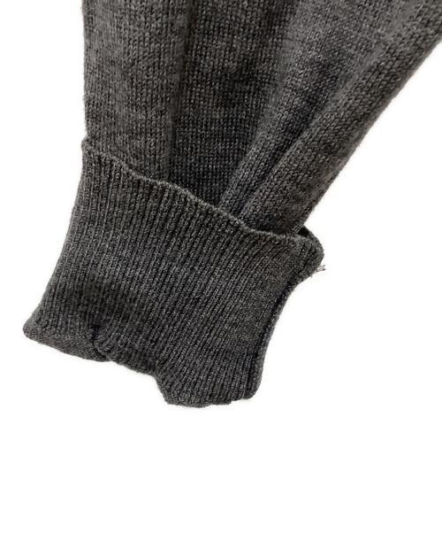 STONE ISLAND（ストーンアイランド）STONE ISLAND (ストーンアイランド) Vネックニット グレー サイズ:Lの古着・服飾アイテム