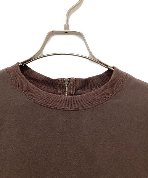 icB（アイシービー）icB (アイシービー) FluidBackSatin ワンピース ブラウン サイズ:２の古着・服飾アイテム