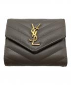 Saint Laurent Parisサンローランパリ）の古着「モノグラム マルチフォールドウォレット」｜グレー