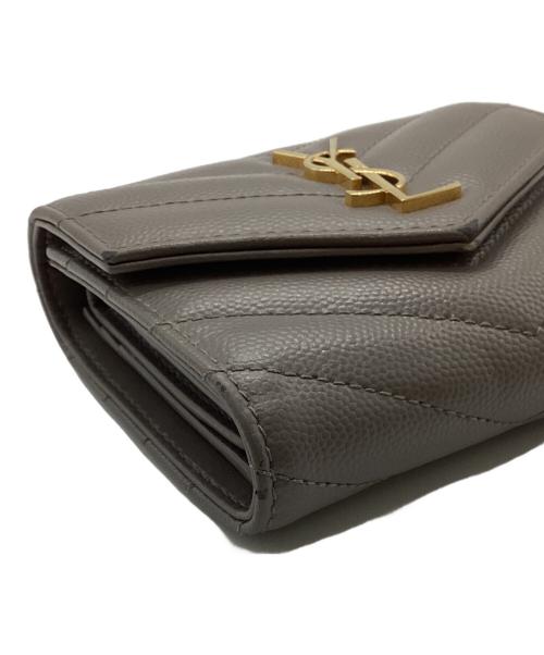 Saint Laurent Paris（サンローランパリ）Saint Laurent Paris (サンローランパリ) モノグラム マルチフォールドウォレット グレーの古着・服飾アイテム