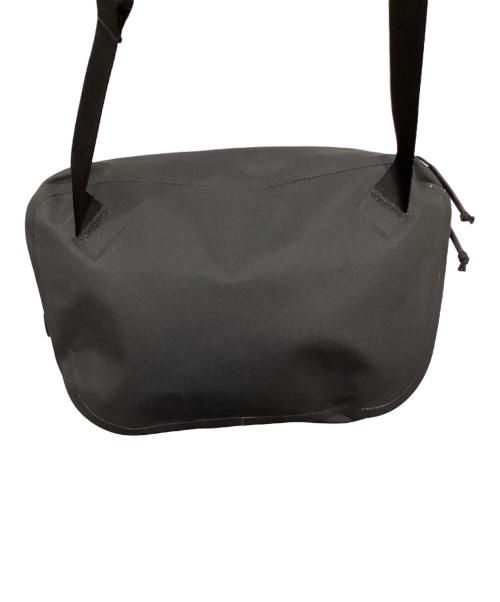 DESCENTE（デサント）DESCENTE (デサント) ショルダーバッグ ブラックの古着・服飾アイテム