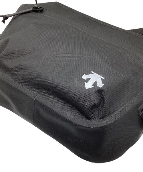 DESCENTE（デサント）DESCENTE (デサント) ショルダーバッグ ブラックの古着・服飾アイテム