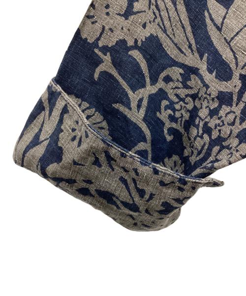 45R（フォーティファイブ・アール）45R (フォーティファイブ・アール) リネンロータスプリントのクローバーノットドレス グレー×ネイビー サイズ:2の古着・服飾アイテム