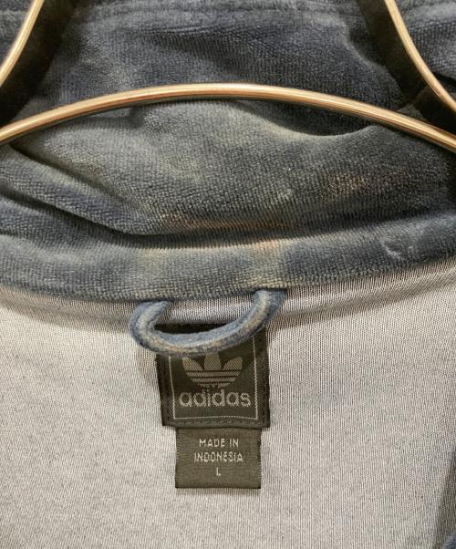 adidas（アディダス）adidas (アディダス) ベロアトラックジャケット ネイビー×イエロー サイズ:Lの古着・服飾アイテム