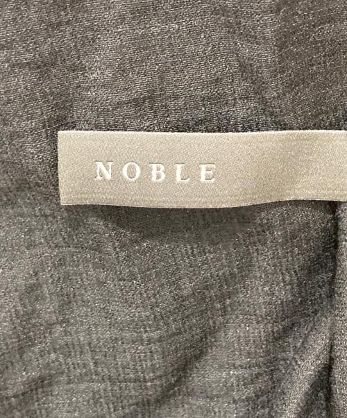 Noble（ノーブル）Noble (ノーブル) ファジーリネンスクエアケープブラウス グレー サイズ:Freeの古着・服飾アイテム