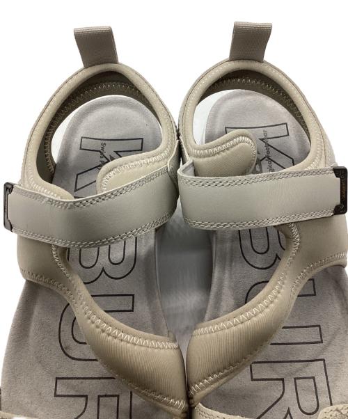 MBT（エムビーティー）MBT (エムビーティー) AZA TAUPE グレー サイズ:23.7の古着・服飾アイテム