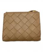 BOTTEGA VENETAボッテガベネタ）の古着「NAPPA イントレチャート二つ折り財布」｜ベージュ