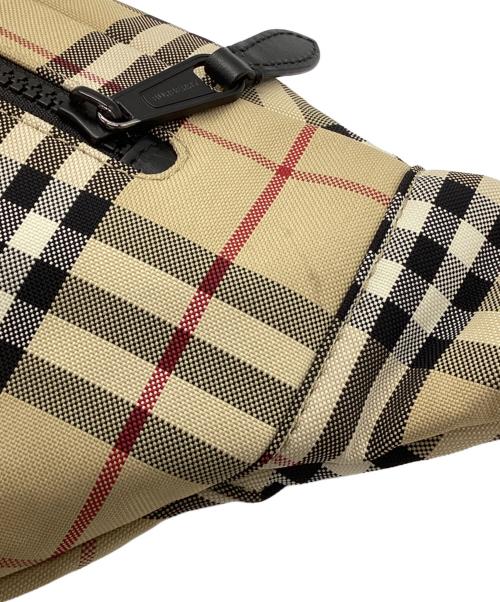 BURBERRY（バーバリー）BURBERRY (バーバリー) ノバチェックボディバッグ ベージュの古着・服飾アイテム