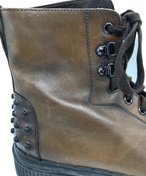 TOD'S（トッズ）TOD'S (トッズ) ハイカットスニーカー ブラウン サイズ:7の古着・服飾アイテム