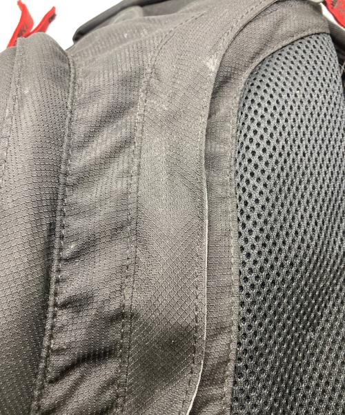 OAKLEY（オークリー）OAKLEY (オークリー) リュック ブラックの古着・服飾アイテム