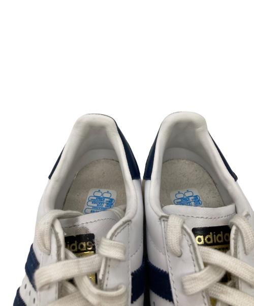 adidas（アディダス）adidas (アディダス) SUPER STAR 80S AC/アディダス オリジナルス スーパースター80s AC ホワイト/ネイビー ホワイト サイズ:25cmの古着・服飾アイテム