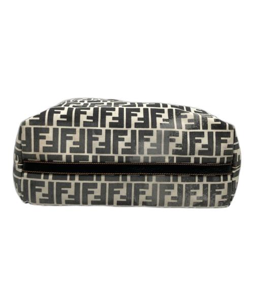 FENDI（フェンディ）FENDI (フェンディ) ズッカ柄トートバッグ ホワイト×グレーの古着・服飾アイテム
