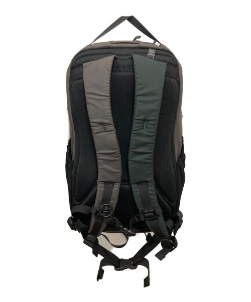 ARC'TERYX（アークテリクス）ARC'TERYX (アークテリクス) BEAMS BOY (ビームスボーイ) MANTIS 26 リュック グレー×ブラックの古着・服飾アイテム