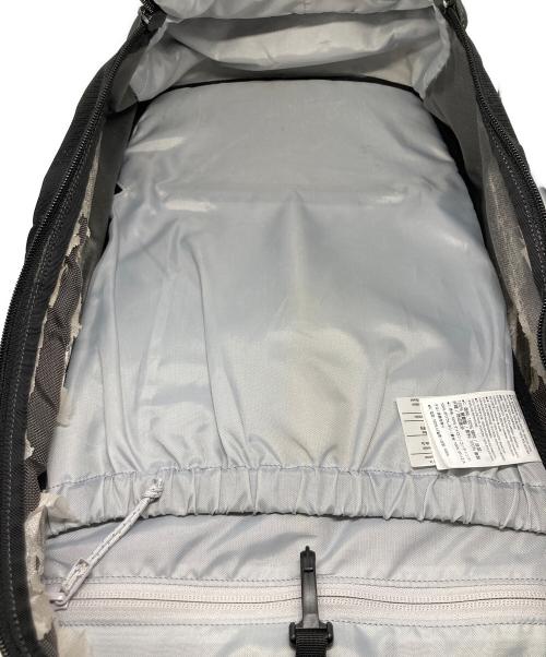 ARC'TERYX（アークテリクス）ARC'TERYX (アークテリクス) BEAMS BOY (ビームスボーイ) MANTIS 26 リュック グレー×ブラックの古着・服飾アイテム