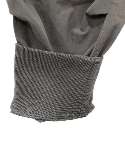 MSML（エムエスエムエル）MSML (エムエスエムエル) NYLON WIDE CARGO PANTS グレー サイズ:Mの古着・服飾アイテム