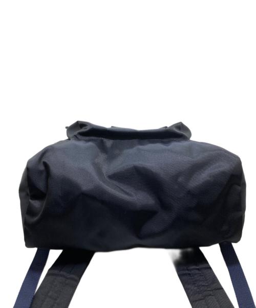 BLUE LABEL CRESTBRIDGE（ブルーレーベルクレストブリッジ）BLUE LABEL CRESTBRIDGE (ブルーレーベルクレストブリッジ) リュック ネイビーの古着・服飾アイテム