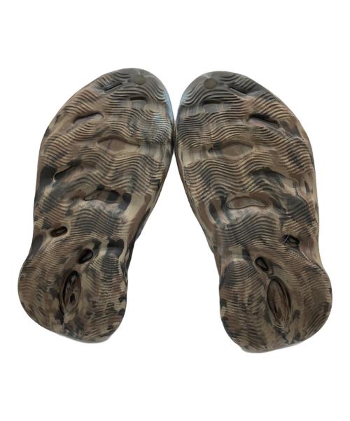 adidas（アディダス）adidas (アディダス) YEEZY Foam Runner ブラウン サイズ:27.5cmの古着・服飾アイテム
