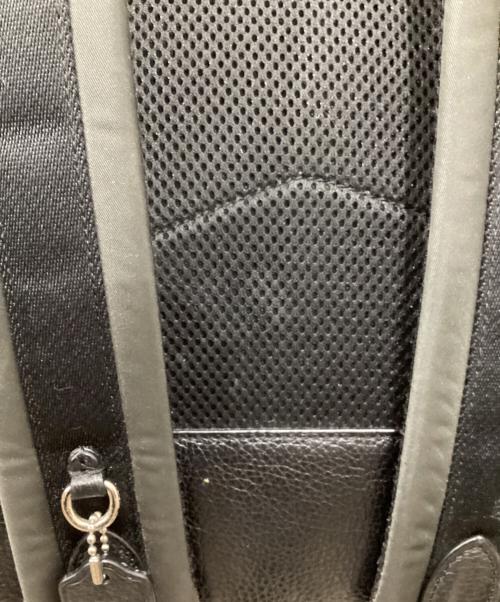 COACH（コーチ）COACH (コーチ) シグネーチャーリュック ベージュの古着・服飾アイテム