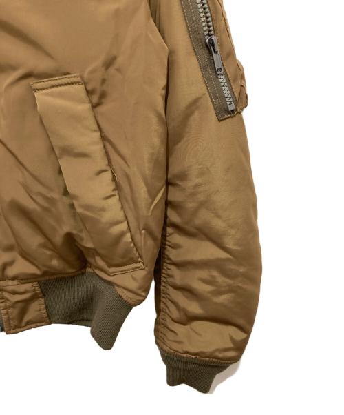 AVIREX（アヴィレックス）AVIREX (アヴィレックス) MA-1ジャケット オリーブ サイズ:Mの古着・服飾アイテム