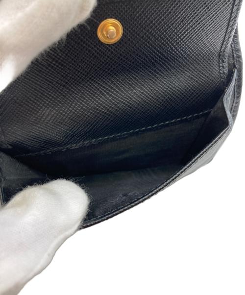 PRADA（プラダ）PRADA (プラダ) 3つ折り財布 ブラックの古着・服飾アイテム