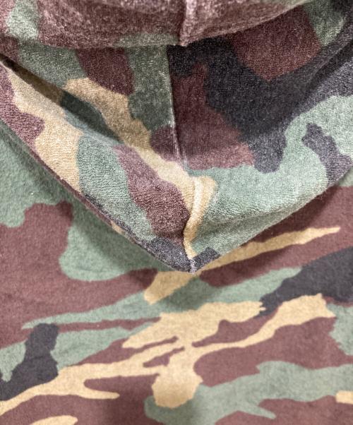 AVIREX（アヴィレックス）AVIREX (アヴィレックス) PILE CAMO ZIP UP HOODIE オリーブ サイズ:Mの古着・服飾アイテム