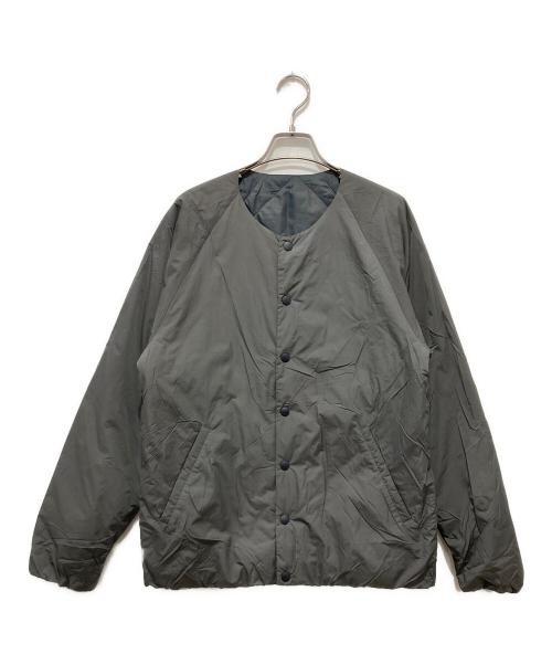 10YC（テンワイシー）10YC (テンワイシー) ノーカーラー中綿ジャケット グレー サイズ:Lの古着・服飾アイテム