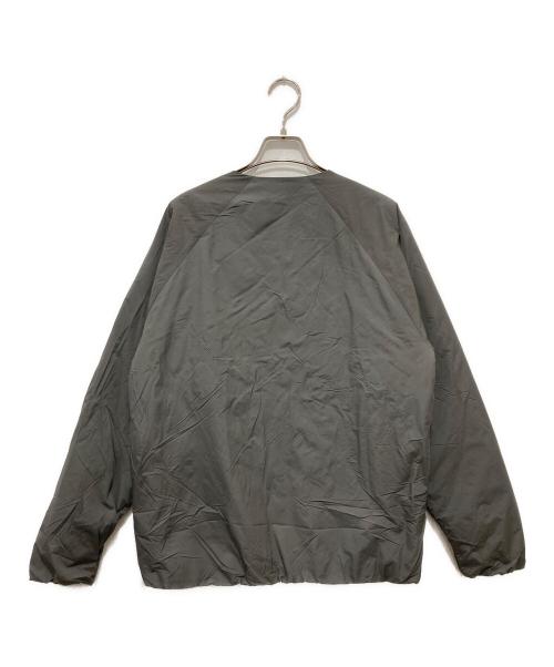 10YC（テンワイシー）10YC (テンワイシー) ノーカーラー中綿ジャケット グレー サイズ:Lの古着・服飾アイテム