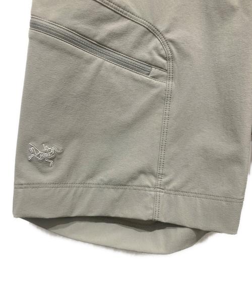 ARC'TERYX（アークテリクス）ARC'TERYX (アークテリクス) シルバイト ショーツ グレー サイズ:2の古着・服飾アイテム