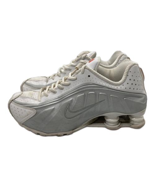 NIKE（ナイキ）NIKE (ナイキ) SHOX R4/ショックス R4 ホワイト サイズ:25.5cmの古着・服飾アイテム