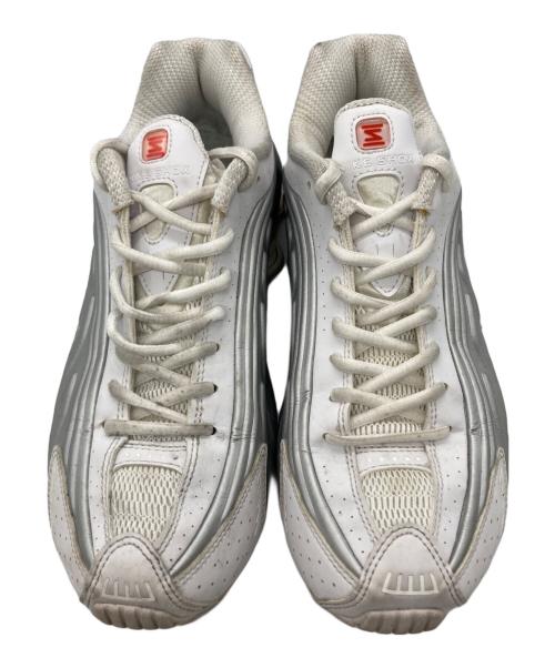 NIKE（ナイキ）NIKE (ナイキ) SHOX R4/ショックス R4 ホワイト サイズ:25.5cmの古着・服飾アイテム
