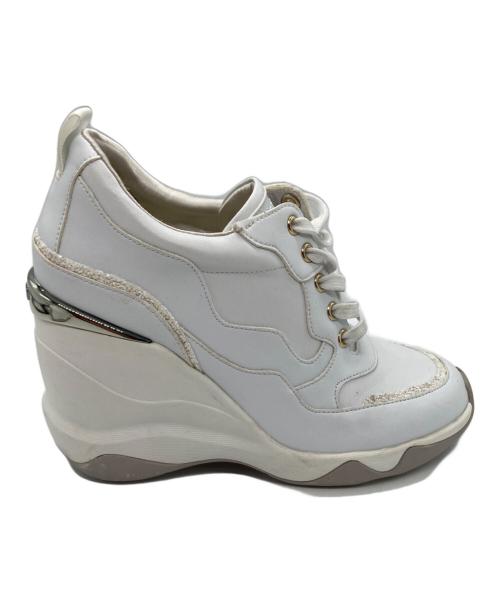 +DIANA（プラスダイアナ）+DIANA (プラスダイアナ) インヒールスニーカー ホワイト サイズ:22.5ｃｍの古着・服飾アイテム