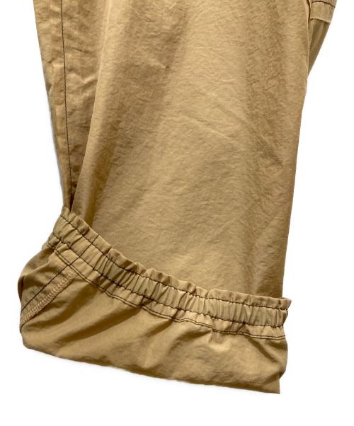 sulvam（サルバム）sulvam (サルバム) ナイロンデザインパンツ ベージュ サイズ:Mの古着・服飾アイテム