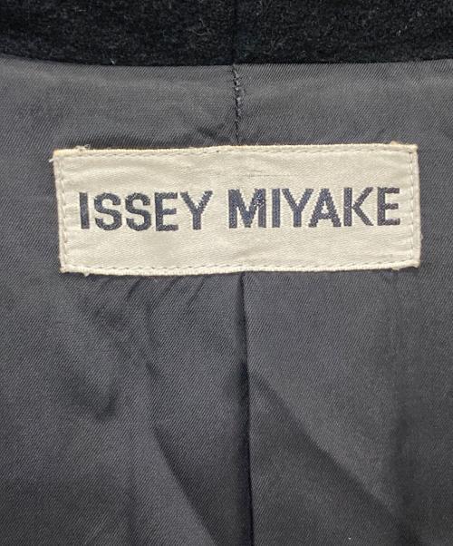 ISSEY MIYAKE（イッセイミヤケ）ISSEY MIYAKE (イッセイミヤケ) チェスターコート/92AW ブラック サイズ:Mの古着・服飾アイテム