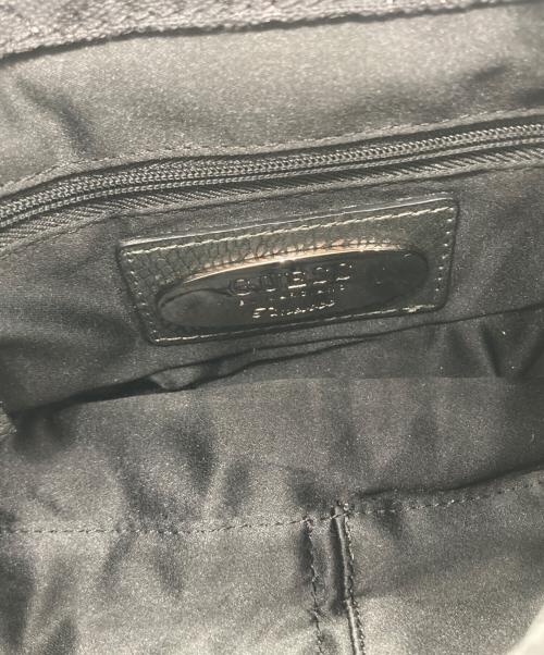 GUESS（ゲス）GUESS (ゲス) ワンショルダーバッグ ブラックの古着・服飾アイテム