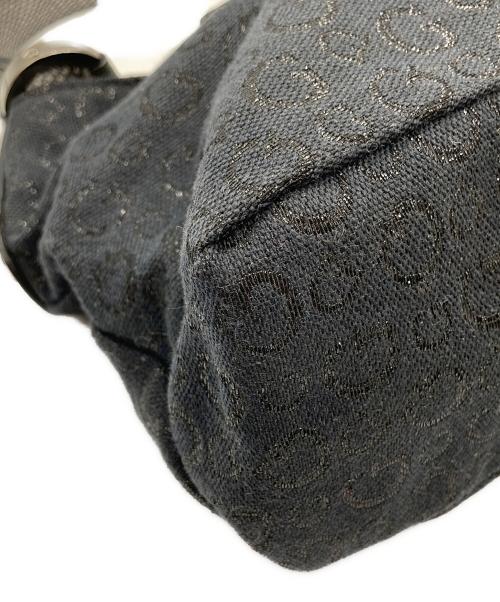 GUESS（ゲス）GUESS (ゲス) ワンショルダーバッグ ブラックの古着・服飾アイテム