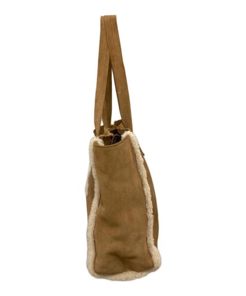 UGG（アグ）UGG (アグ) W ALINA E/W TOTE SHEEPSKIN ブラウンの古着・服飾アイテム